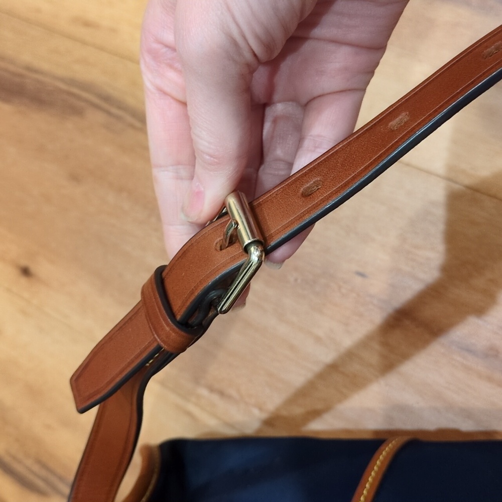Dooney & Bourke Navy 🔵 Wayfarer Satchel Camden Collection crossbody purse - Picture 5 of 16